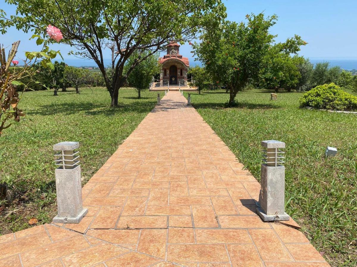 Villa Amfitriti Leptokaryá Exterior foto